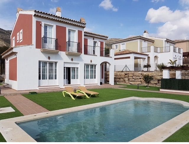 4 soveværelse Villa til salg i Benidorm med swimmingpool garage - € 810.000 (Ref: 7659263)