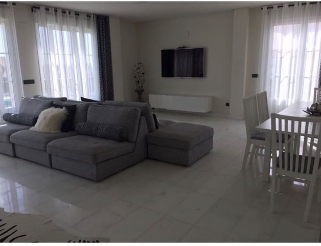 4 bedroom Villa for sale in Benidorm with pool garage - € 810,000 (Ref: 7659263)