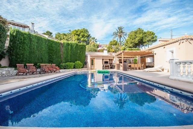 5 soverom Villa til salgs i Moraira med svømmebasseng garasje - € 1 365 000 (Ref: 7689491)