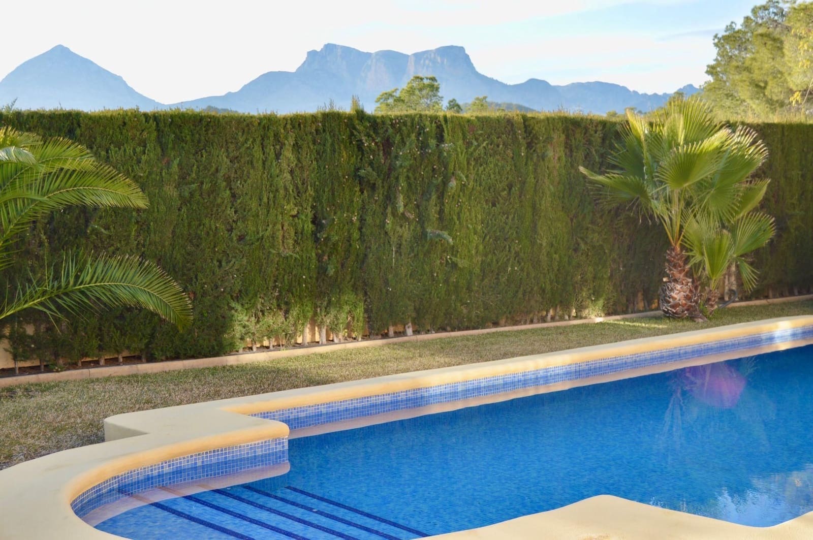 5 chambre Villa/Maison à vendre à La Nucia avec piscine garage - 840 000 € (Ref: 7731169)