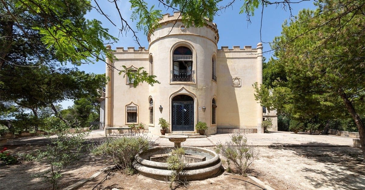 8 soveværelse Villa til salg i La Villajoyosa / Vila Joiosa - € 1.690.000 (Ref: 7788851)