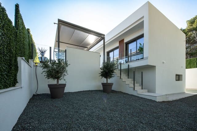 3 Zimmer Villa zu verkaufen in Pinar de Campoverde, Pilar de la Horadada mit Pool Garage - 845.000 € (Ref: 7826473)