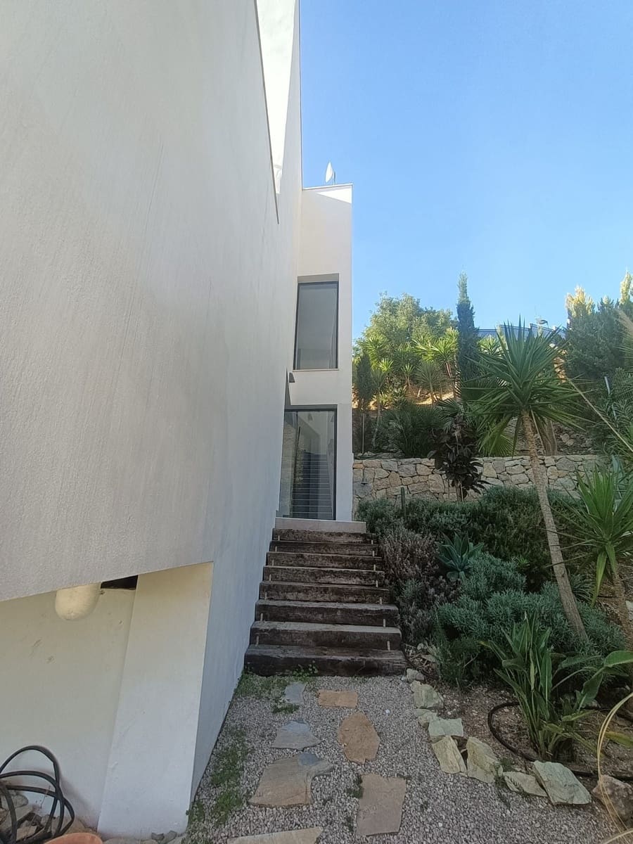 3 bedroom Villa for sale in Altea with pool garage - € 830,000 (Ref: 7847200)