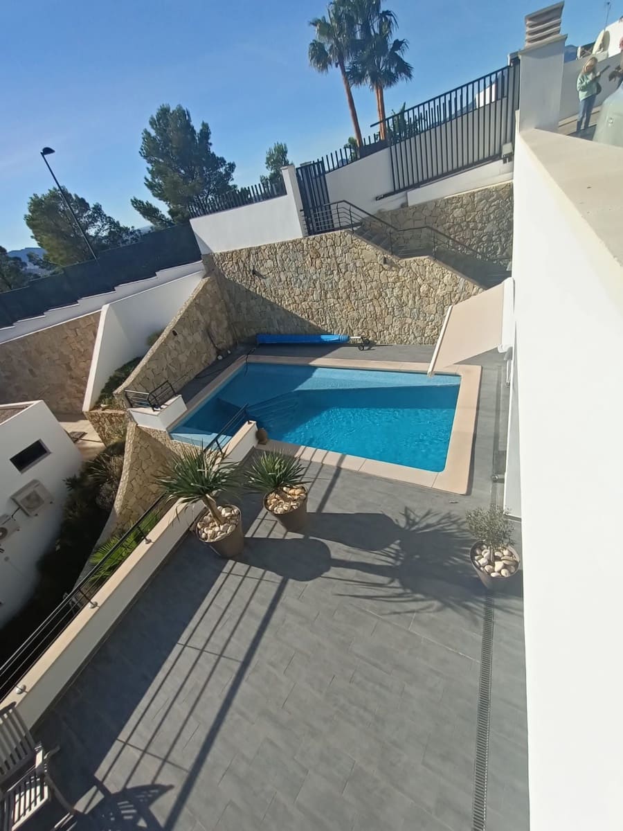 3 bedroom Villa for sale in Altea with pool garage - € 830,000 (Ref: 7847200)