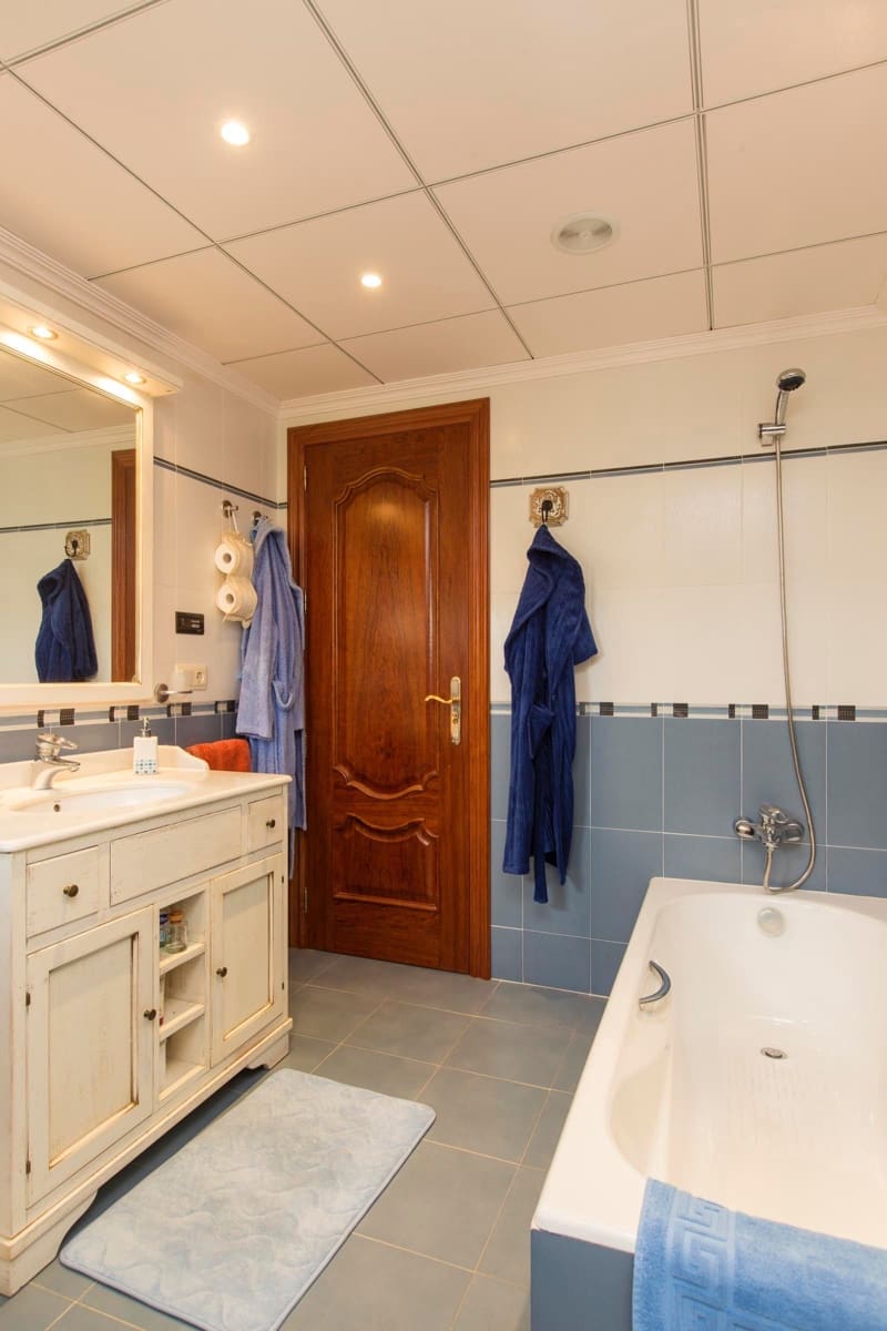 6 soveværelse Villa til salg i Albir med swimmingpool garage - € 1.800.000 (Ref: 7954483)