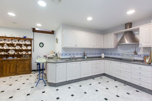 6 soverom Villa til salgs i Albir, Alfaz del Pi / L'Alfàs del Pi med svømmebasseng garasje - € 1 800 000 (Ref: 7954483)