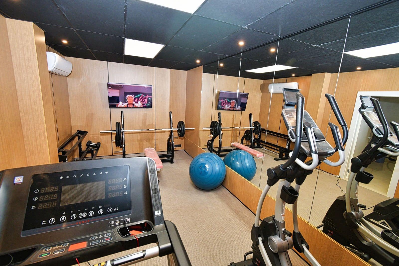 5 soverom Villa til salgs i Altea med svømmebasseng garasje - € 2 450 000 (Ref: 7979027)