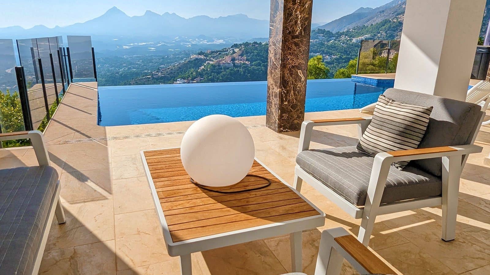 5 soverom Villa til salgs i Altea med svømmebasseng garasje - € 2 450 000 (Ref: 7979027)