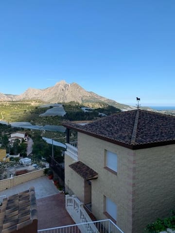 4 soveværelse Villa til salg i Callosa d'En Sarrià med swimmingpool garage - € 420.000 (Ref: 8050805)