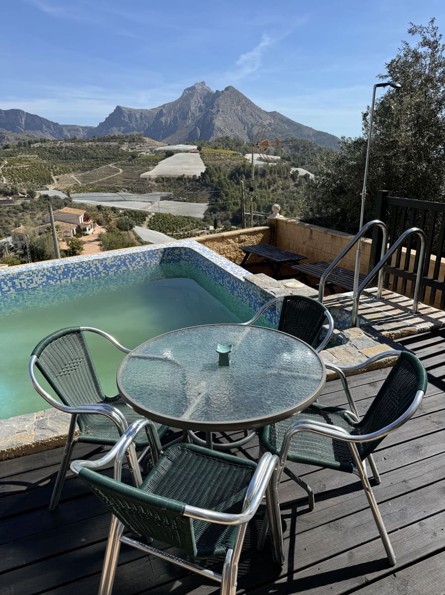 4 soveværelse Villa til salg i Callosa d'En Sarria med swimmingpool garage - € 420.000 (Ref: 8050805)