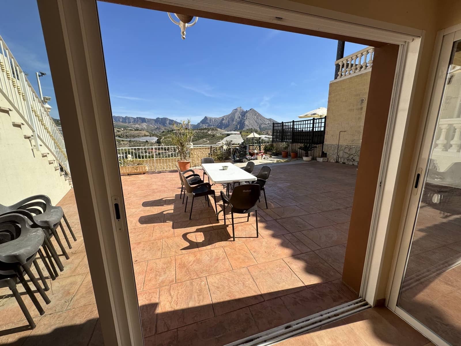 4 soveværelse Villa til salg i Callosa d'En Sarria med swimmingpool garage - € 420.000 (Ref: 8050805)