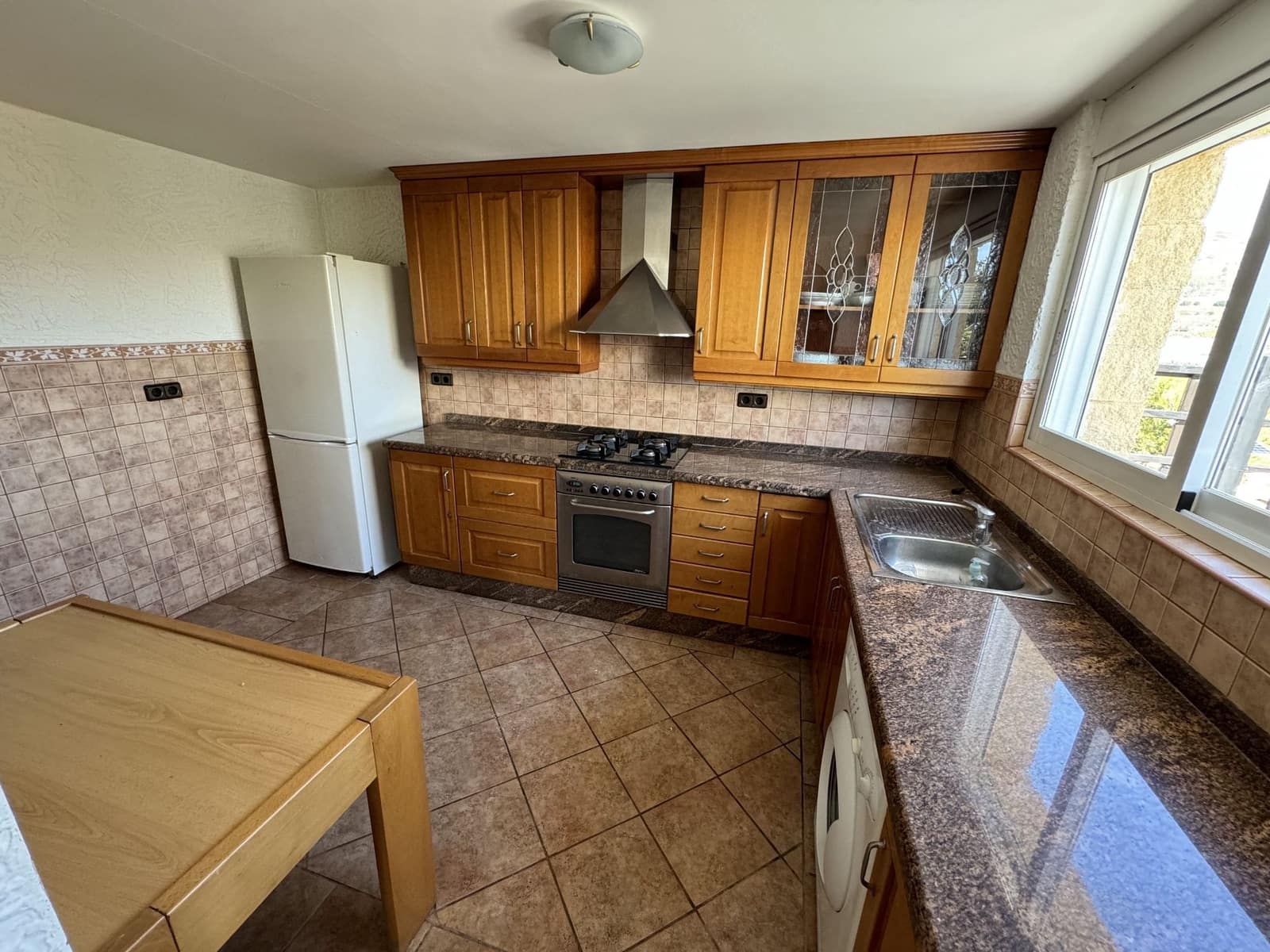 4 soveværelse Villa til salg i Callosa d'En Sarria med swimmingpool garage - € 420.000 (Ref: 8050805)