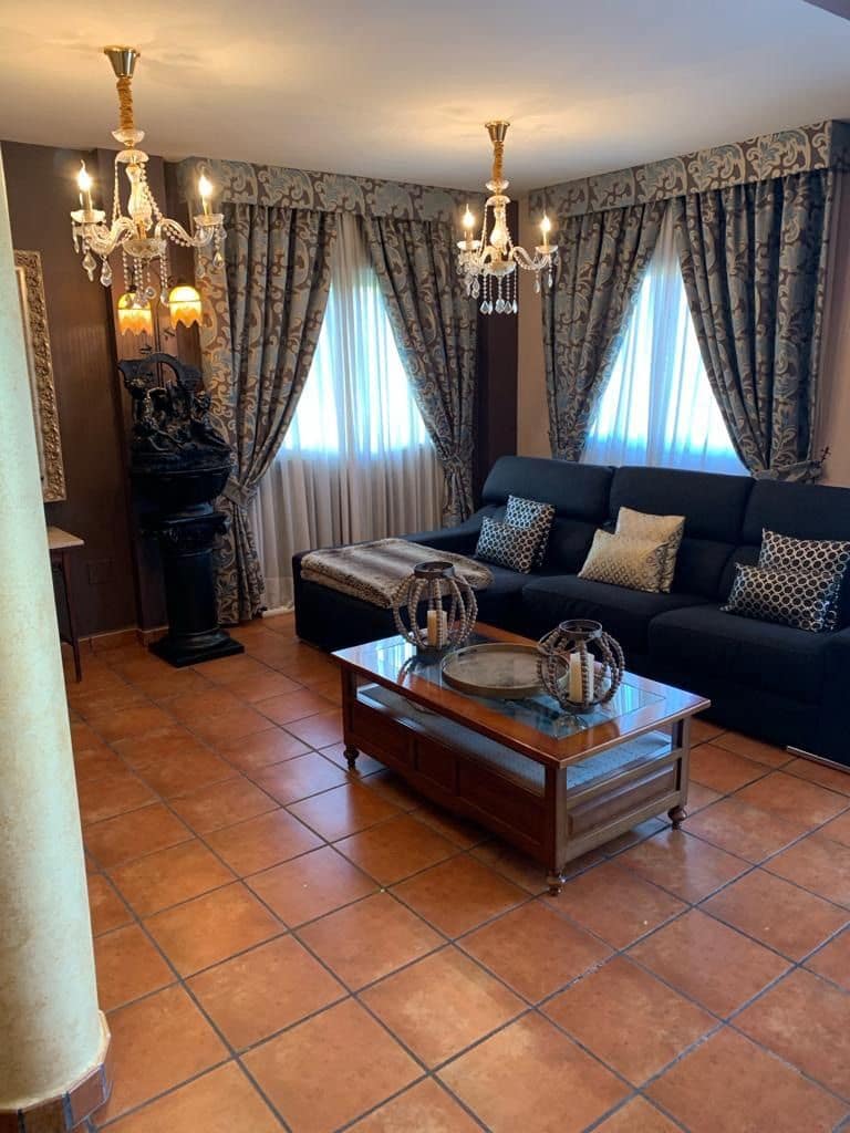 2 quarto Moradia para venda em Callosa d'En Sarria com piscina garagem - 674 000 € (Ref: 8050806)