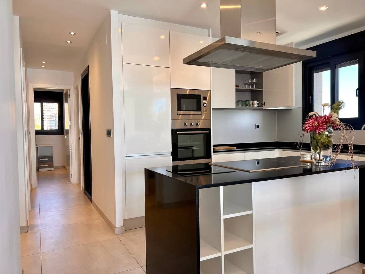 3 slaapkamer Appartement te koop in Benidorm met zwembad garage - € 700.000 (Ref: 8062981)