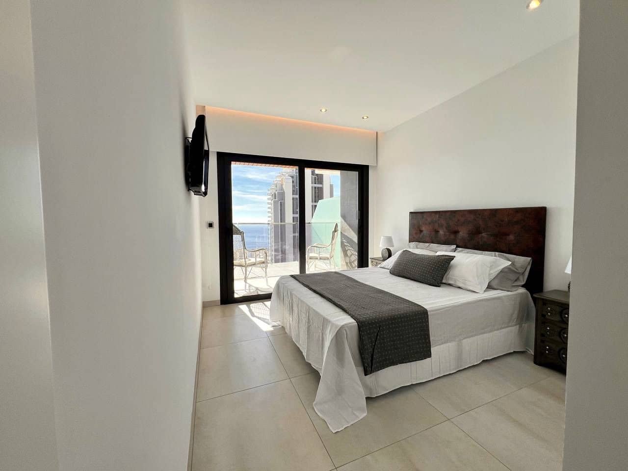 3 slaapkamer Appartement te koop in Benidorm met zwembad garage - € 700.000 (Ref: 8062981)