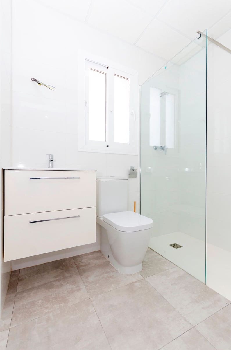 3 soveværelse Villa til salg i Torrevieja med swimmingpool garage - € 424.000 (Ref: 8065290)