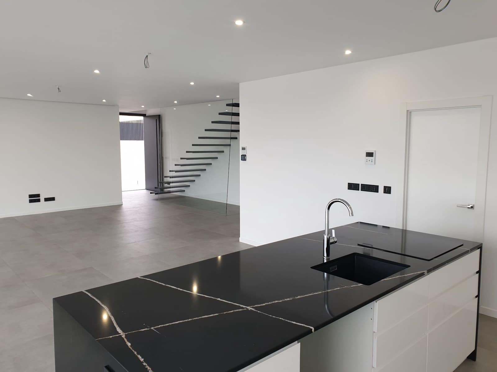 4 Zimmer Villa zu verkaufen in Calpe / Calp mit Pool Garage - 1.290.000 € (Ref: 8113951)
