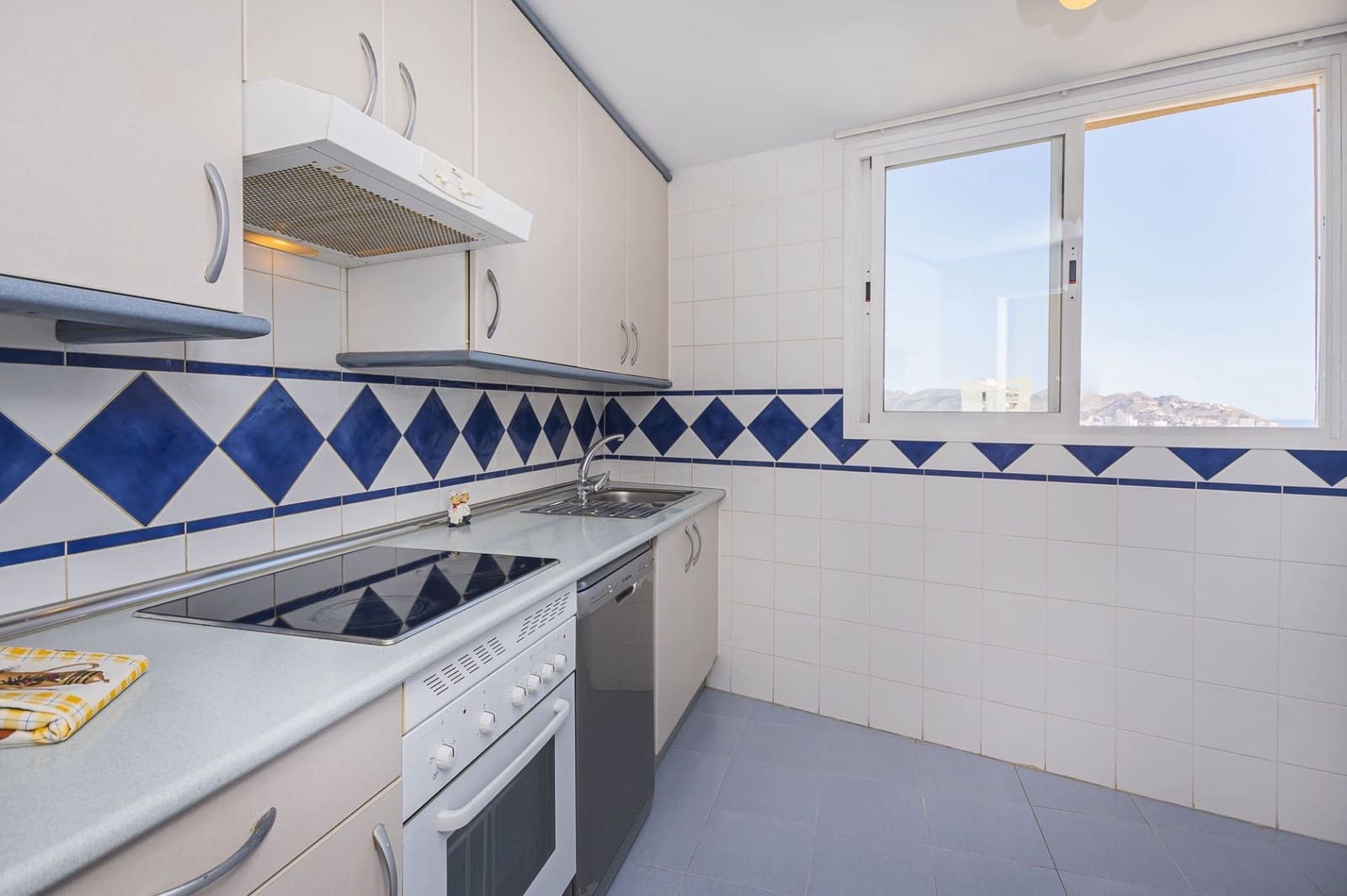 3 soveværelse Penthouse til salg i Benidorm med swimmingpool garage - € 450.000 (Ref: 8249739)
