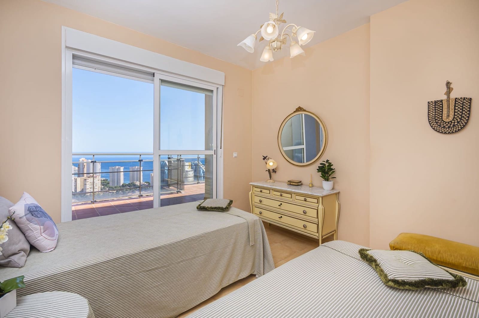 3 soveværelse Penthouse til salg i Benidorm med swimmingpool garage - € 450.000 (Ref: 8249739)