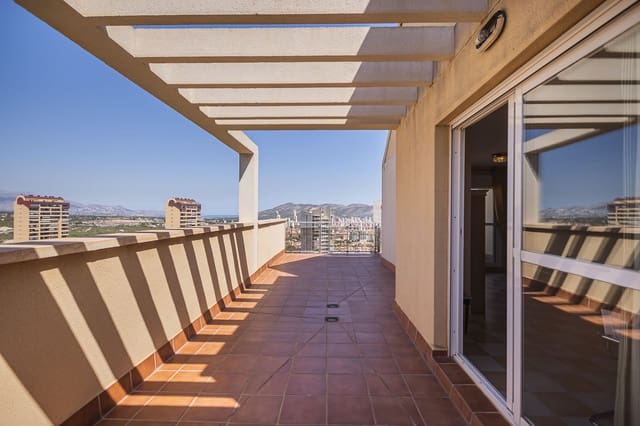 3 soveværelse Penthouse til salg i Benidorm med swimmingpool garage - € 450.000 (Ref: 8249739)