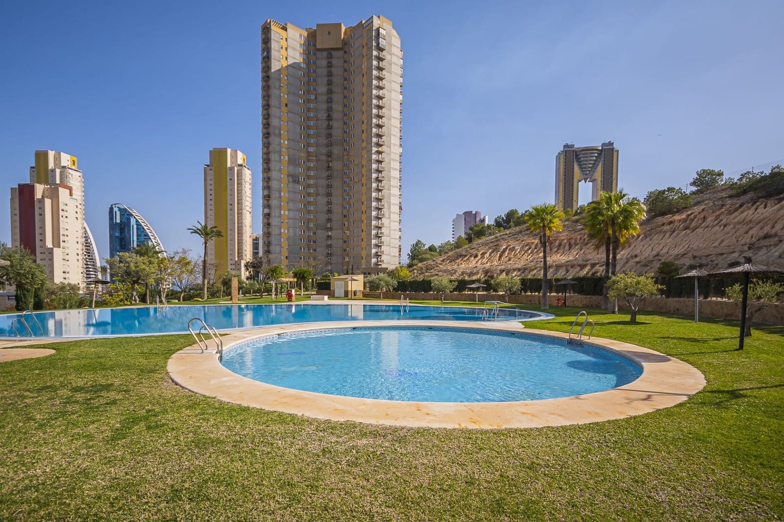 3 soveværelse Penthouse til salg i Benidorm med swimmingpool garage - € 450.000 (Ref: 8249739)