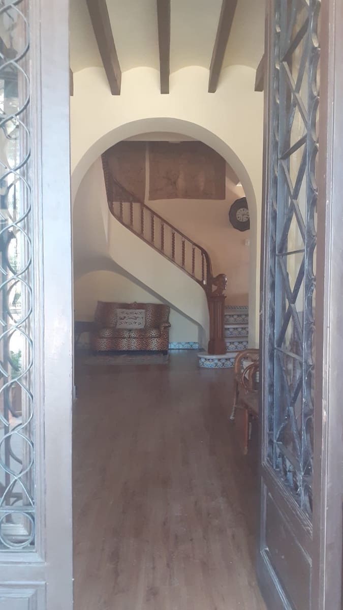 10 soveværelse Finca/Landehus til salg i Elche / Elx med swimmingpool garage - € 1.500.000 (Ref: 8253388)