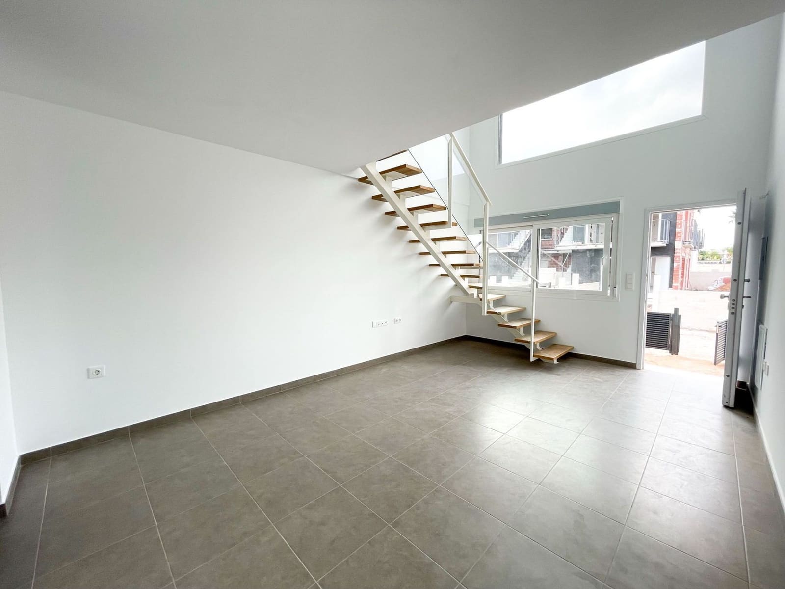 2 soveværelse Bungalow til salg i Santa Pola med swimmingpool garage - € 242.000 (Ref: 8253389)