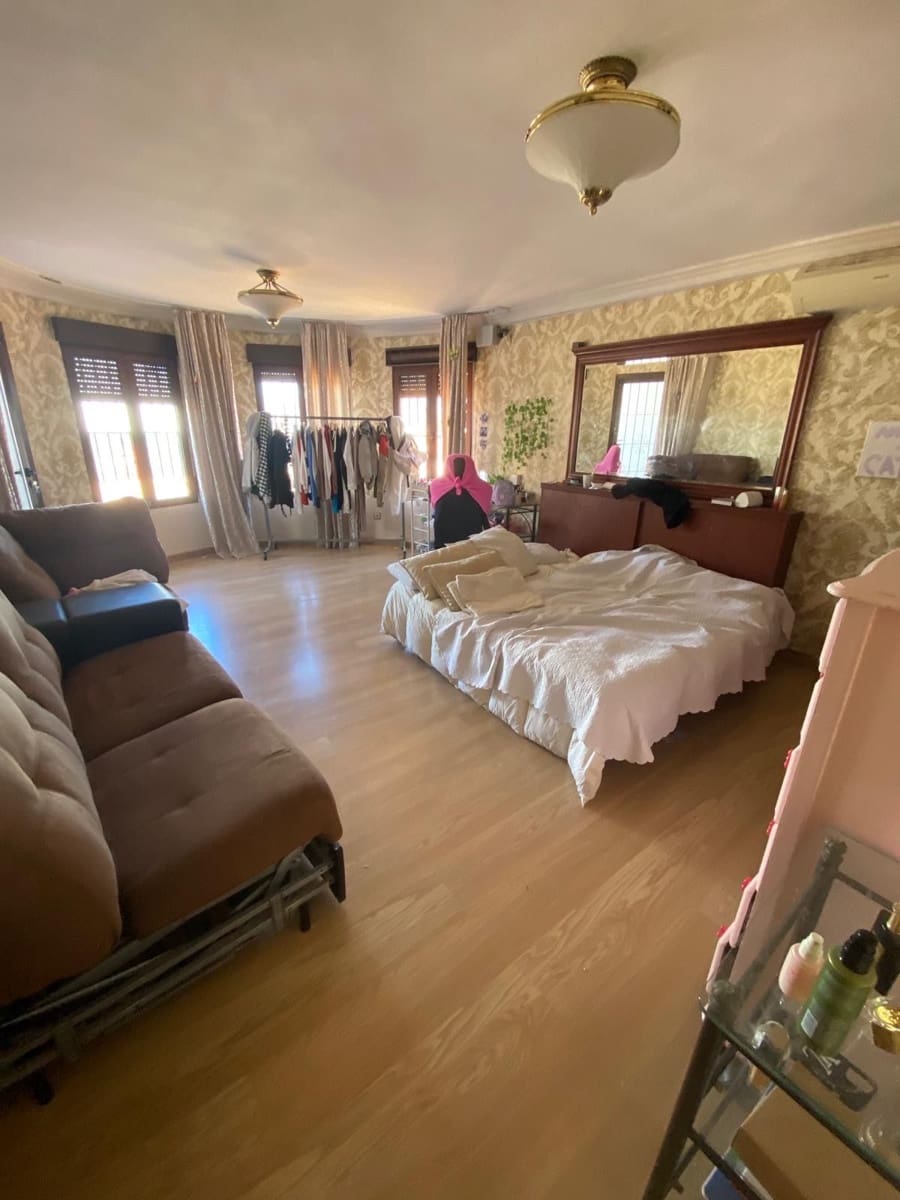 4 soveværelse Villa til salg i Albir med swimmingpool garage - € 685.000 (Ref: 8302299)