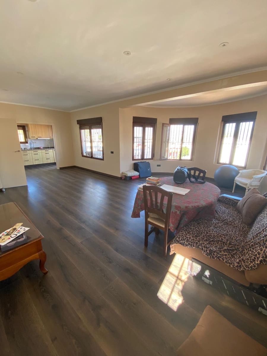 4 soveværelse Villa til salg i Albir med swimmingpool garage - € 685.000 (Ref: 8302299)