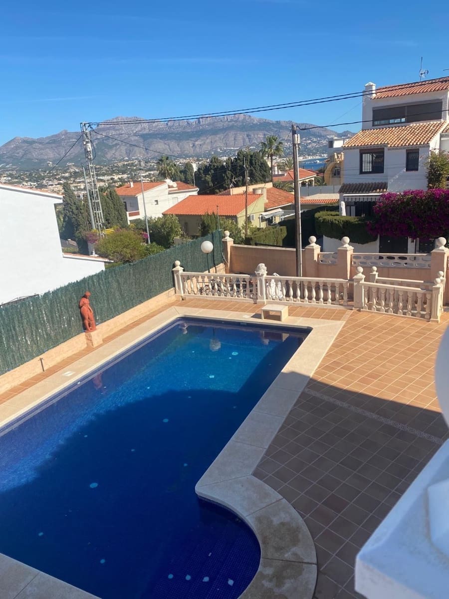 4 soveværelse Villa til salg i Albir med swimmingpool garage - € 685.000 (Ref: 8302299)