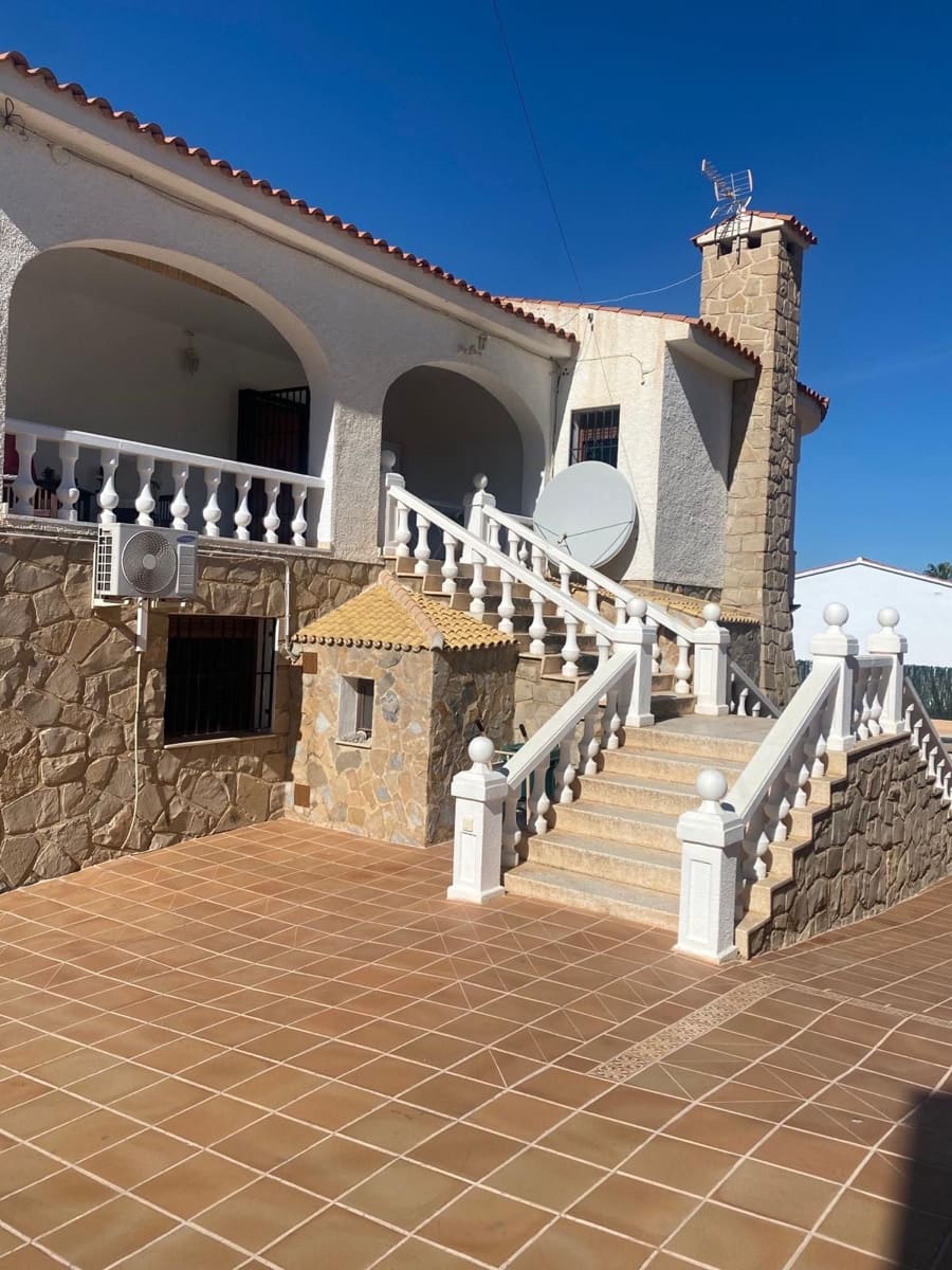 4 soveværelse Villa til salg i Albir med swimmingpool garage - € 685.000 (Ref: 8302299)