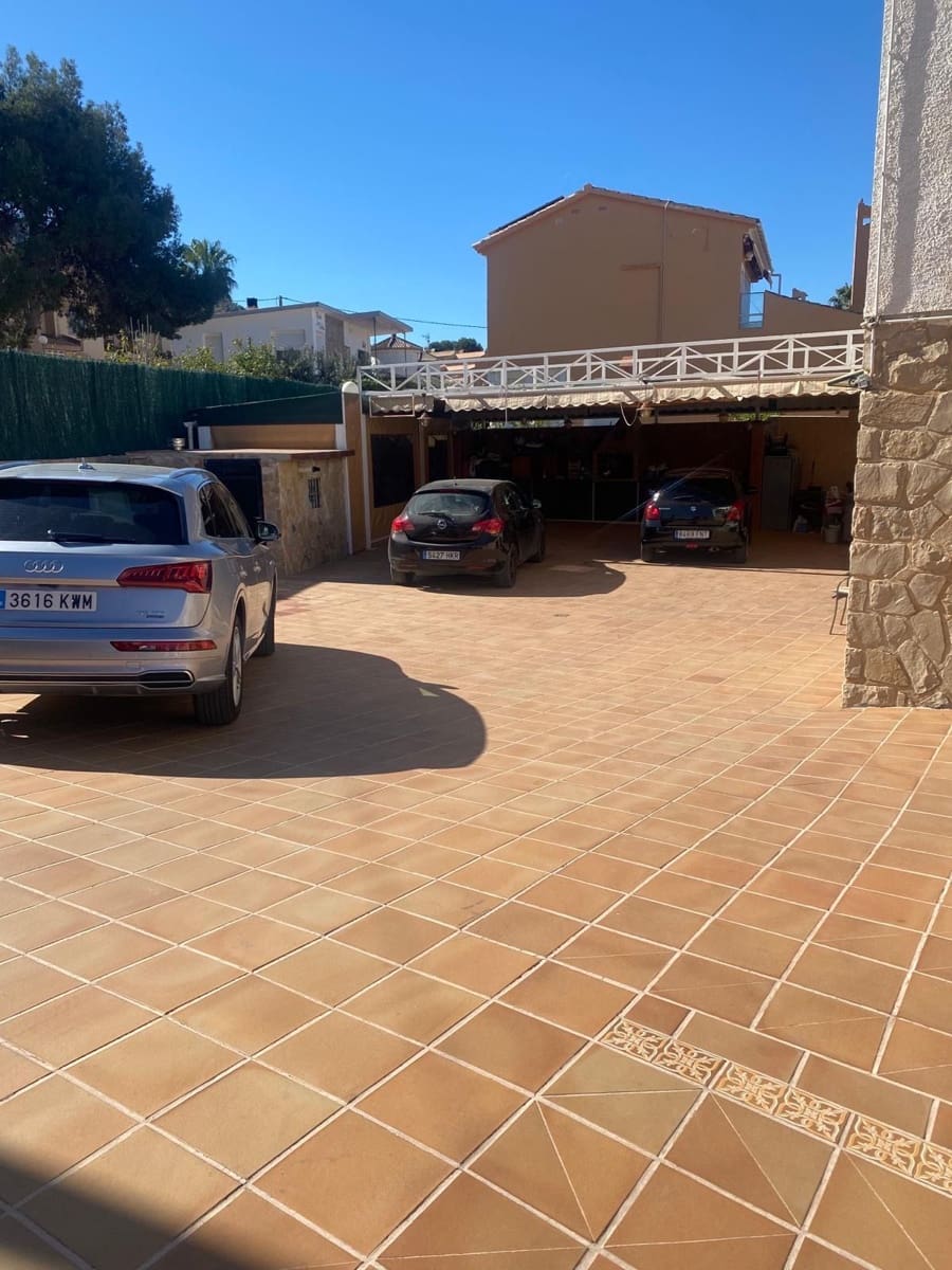 4 soveværelse Villa til salg i Albir med swimmingpool garage - € 685.000 (Ref: 8302299)