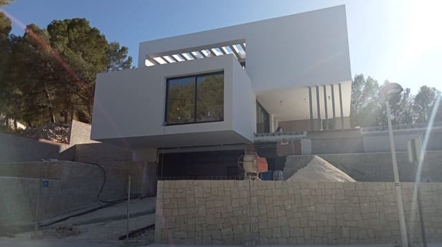 4 soverom Villa til salgs i Moraira, Teulada-Moraira med svømmebasseng garasje - € 1 650 000 (Ref: 8315745)