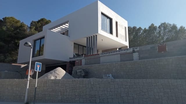 4 soverom Villa til salgs i Moraira, Teulada-Moraira med svømmebasseng garasje - € 1 650 000 (Ref: 8315745)