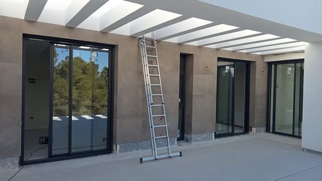 4 soverom Villa til salgs i Moraira, Teulada-Moraira med svømmebasseng garasje - € 1 650 000 (Ref: 8315745)