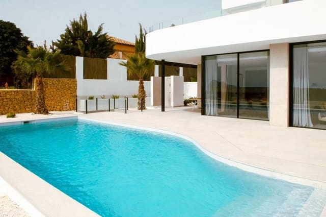 3 soveværelse Villa til salg i Calpe / Calp med swimmingpool garage - € 1.350.000 (Ref: 8315749)