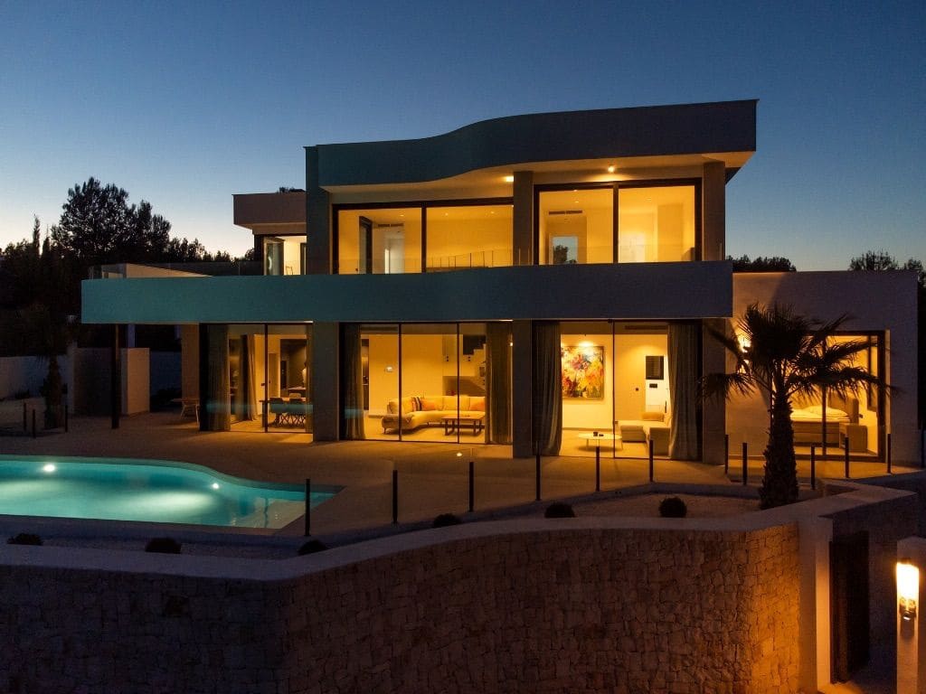 3 soveværelse Villa til salg i Calpe / Calp med swimmingpool garage - € 1.350.000 (Ref: 8315749)