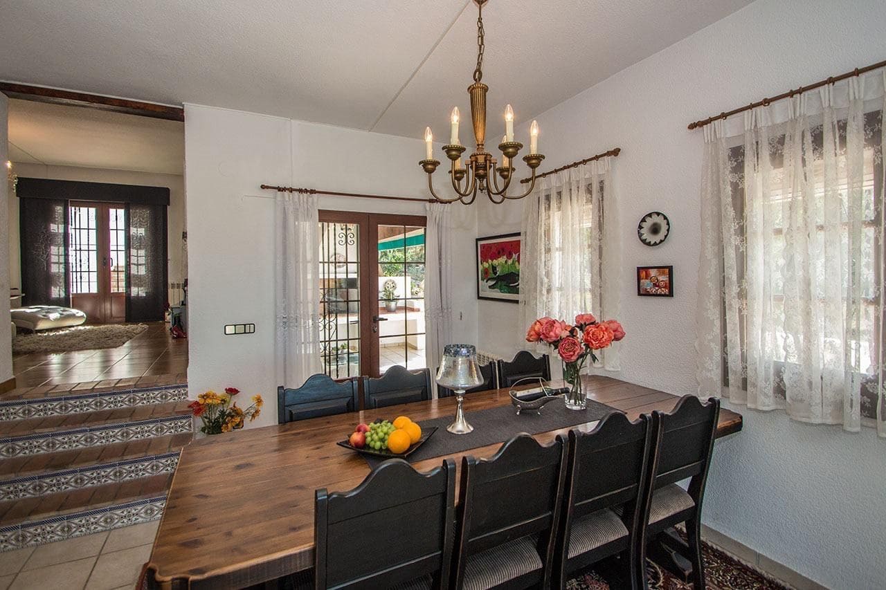 4 soveværelse Villa til salg i Albir med swimmingpool - € 820.000 (Ref: 8317668)