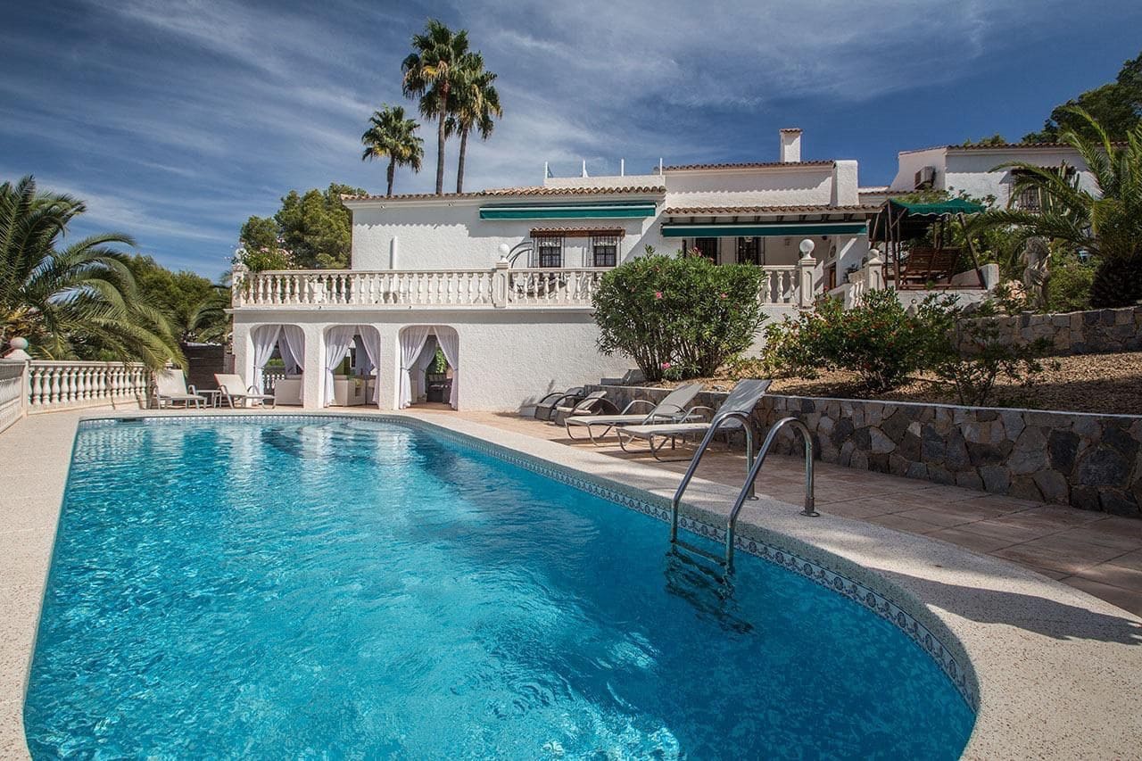 4 soveværelse Villa til salg i Albir med swimmingpool - € 820.000 (Ref: 8317668)