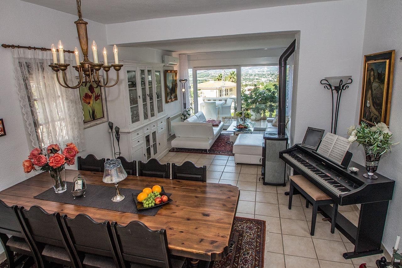 4 soveværelse Villa til salg i Albir med swimmingpool - € 820.000 (Ref: 8317668)