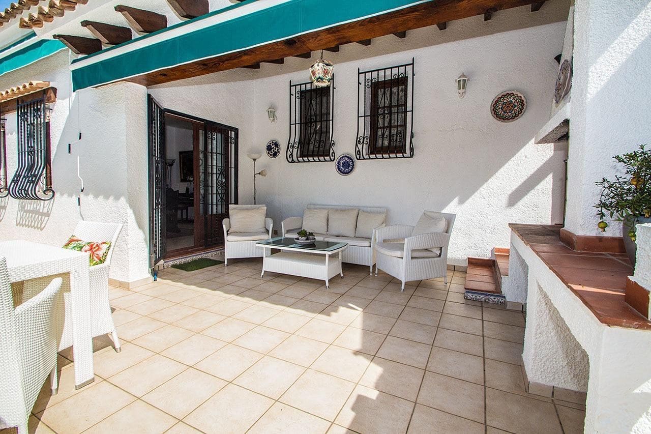 4 soveværelse Villa til salg i Albir med swimmingpool - € 820.000 (Ref: 8317668)