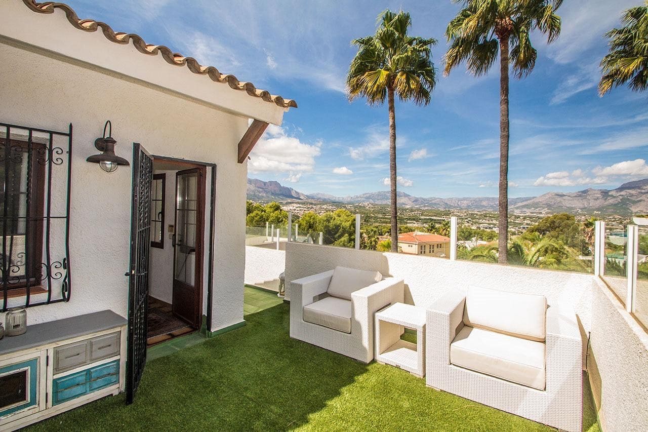 4 soveværelse Villa til salg i Albir med swimmingpool - € 820.000 (Ref: 8317668)