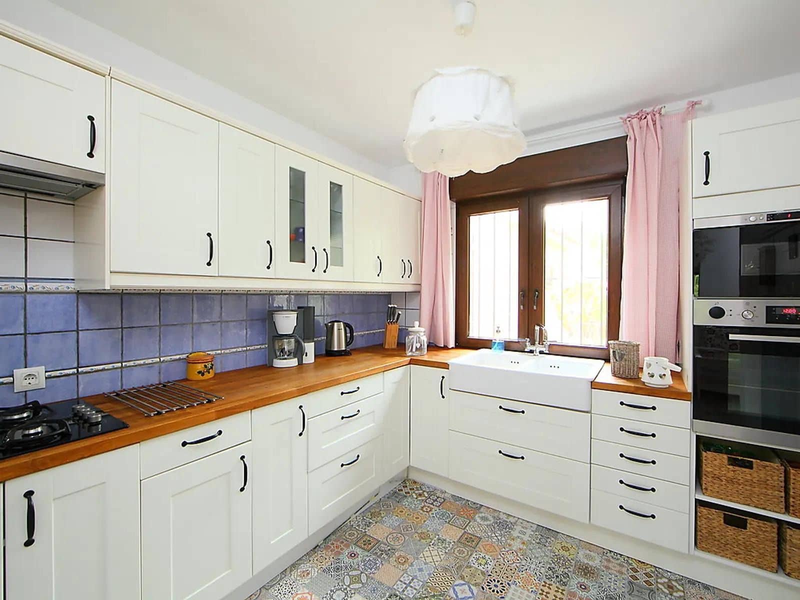 5 bedroom Villa for sale in Calpe / Calp with pool garage - € 690,000 (Ref: 8331331)