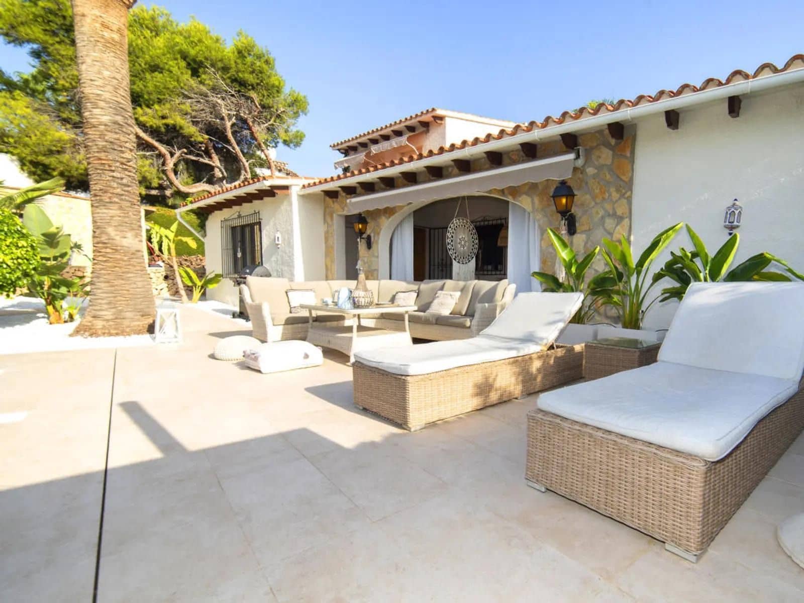 5 bedroom Villa for sale in Calpe / Calp with pool garage - € 690,000 (Ref: 8331331)