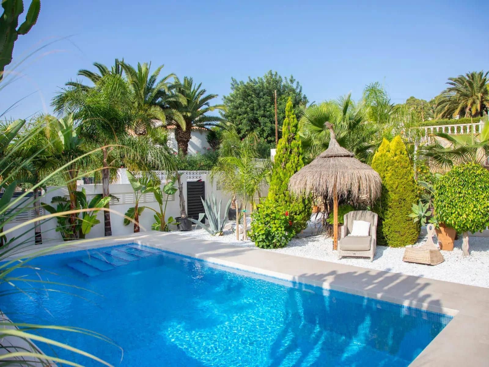 5 bedroom Villa for sale in Calpe / Calp with pool garage - € 690,000 (Ref: 8331331)