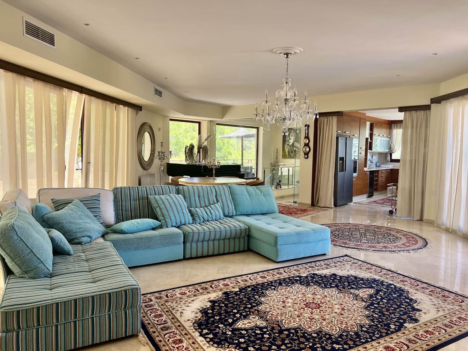 4 bedroom Villa for sale in Altea with pool garage - € 3,300,000 (Ref: 8390846)