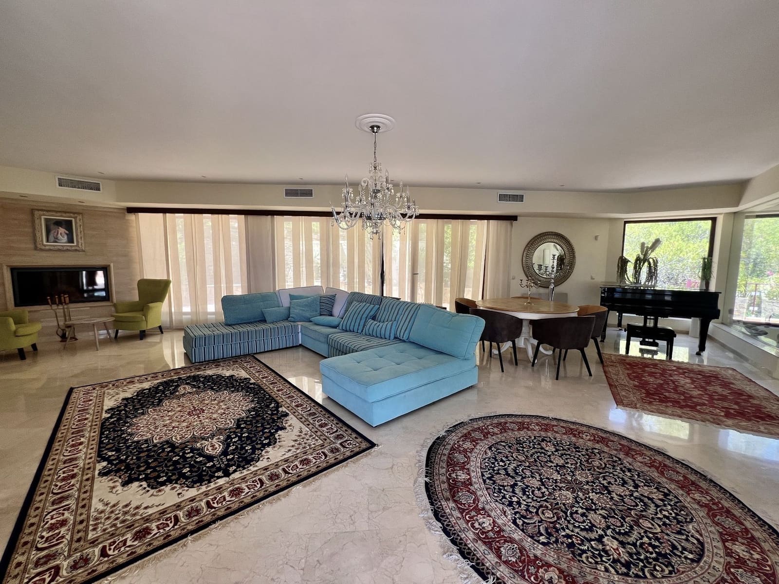 4 bedroom Villa for sale in Altea with pool garage - € 3,300,000 (Ref: 8390846)