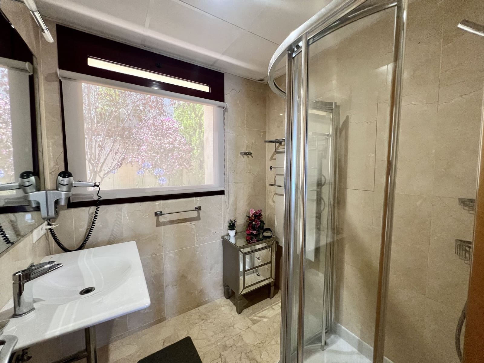 4 bedroom Villa for sale in Altea with pool garage - € 3,300,000 (Ref: 8390846)