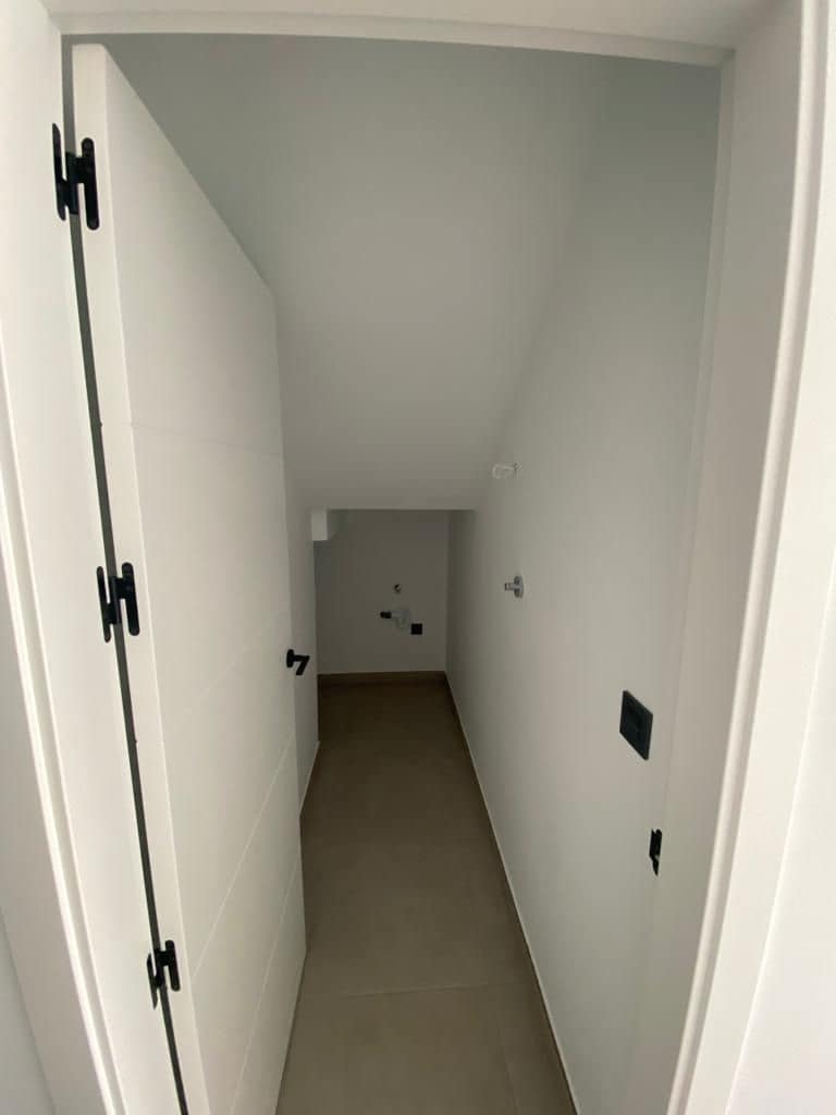 Chalet de 3 habitaciones en Los Alcázares en venta con piscina garaje - 345.000 € (Ref: 8436687)