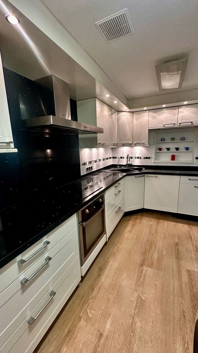 2 soverom Leilighet til salgs i Altea med svømmebasseng garasje - € 420 000 (Ref: 8608082)